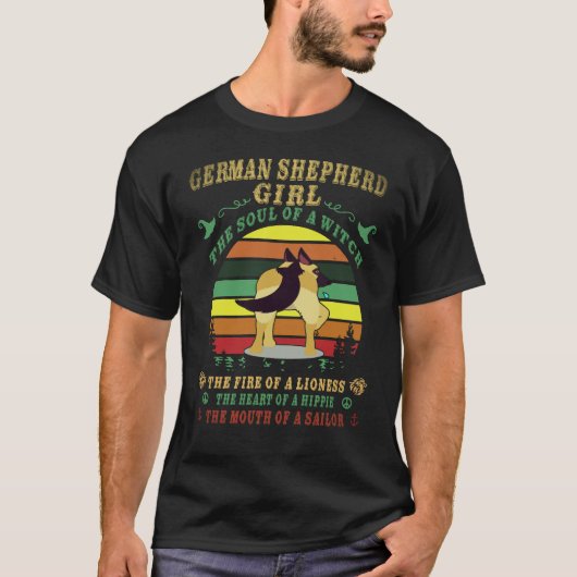 33 ジャーマンシェパード ガール 魔法使いの魂 Tシャツ (正面)