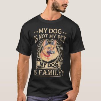 33 私の犬はペットではありません 私の犬は家族 ジャーマンシェパード Tシャツ
