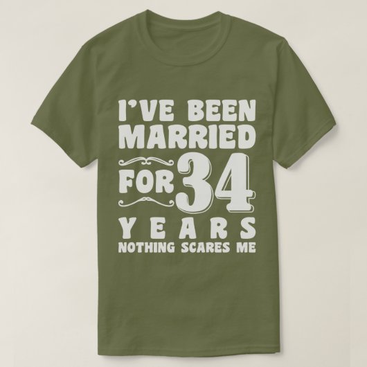 34年も結婚生活が続いている夫婦です Tシャツ (デザイン正面)