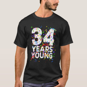 34歳おもしろい若い幸せ34誕生日W男性へ Tシャツ