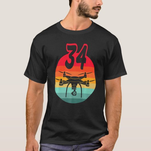 34歳の誕生日おめでとう レトロリモコン ドローン C付き Tシャツ (正面)