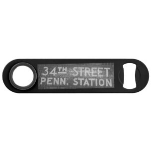 34通りニューヨークNYタイル駅の標識 スピード栓抜き