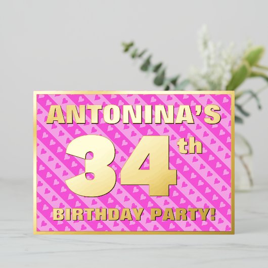 34th Birthday Party —おもしろいピンクのハートとストライプ 箔招待状 (立ち正面)