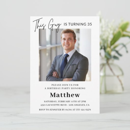 35モダン歳の誕生日招待状メンズ写真 招待状 (スタンド正面)