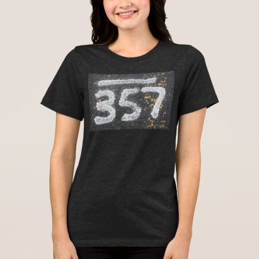 357 メイソン数 エンジェルナンバー トライブレンドTシャツ (正面)