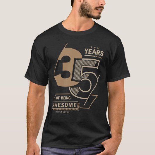 35 Years Of Being Awesome 35th Birthday Gift Tシャツ (正面)