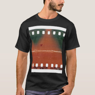 35mmフィルムストリップの始クール点、傷。 tシャツ
