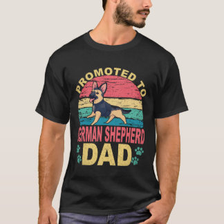 36 ジャーマンシェパードの父に昇進 ジャーマンシェパード Tシャツ