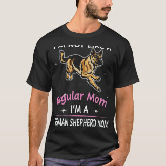 36 私は普通のお母さんじゃない ドイツ牧羊犬ママだもの Tシャツ