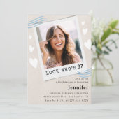 37おもしろい歳の誕生日招待状写真 招待状 (スタンド正面)