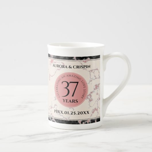 37エレガントth Alabasterの結婚記念日 ボーンチャイナマグカップ (右)
