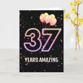 37歳の誕生日バルーンとコンフェティ カード (黄色い花)