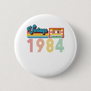 37番目の誕生日ヴィンテージレトロ1984カセットテープ 缶バッジ