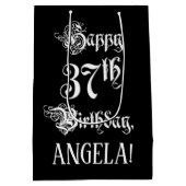 37番目の誕生日: ファンシー、スクリプエレガントト+名前をカスタムする ミディアムペーパーバッグ (裏面)