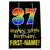 37誕生日:おもしろいはっきりした、カラフルレインボー「37」 ミディアムペーパーバッグ (裏面)