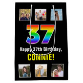37誕生日:レインボー「37」、写真カスタムと名前 ミディアムペーパーバッグ (裏面)