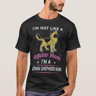 37 私は普通の母ではありません、私はドイツ+シェパードの母です Tシャツ