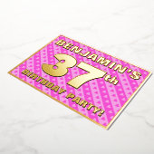 37th Birthday Party —おもしろいピンクのハートとストライプ 箔招待状 (回転した状態)