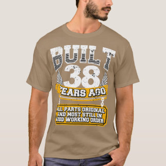 38おもしろい番目の誕生日のシャツのヴィンテージの構築38年 Tシャツ