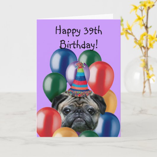39番目の誕生日のパグ犬の挨拶状 カード (黄色い花)