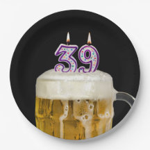 39誕生日ビールオンブラック紙プレート