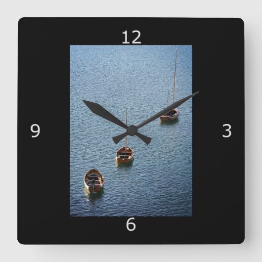 3.水の上のボート スクエア壁時計 (正面)