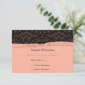 3.5x5ピーチスクロール&リボン付きブラックRSVP 出欠カード (スタンド正面)