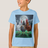 3 Chickens chilling out watching the moon  Tシャツ (正面)