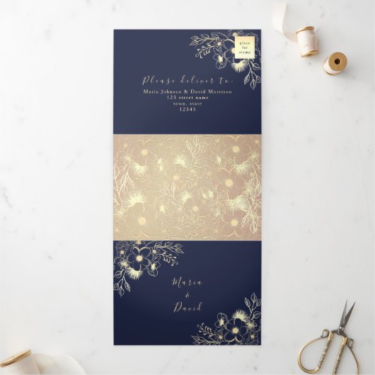 3 in 1 ローズゴールドとネイビーの結婚式 三つ折り招待状 (外部)