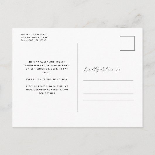 3 Photo Navy Blue Save the Date ポストカード (裏面)