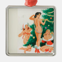 3 Pin Up Girlsでクリスマスツリーを飾る