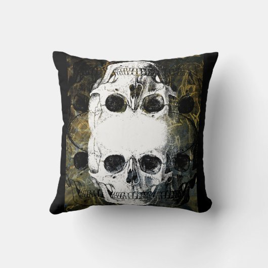 3 Skulls Graffiti クッション (裏面)