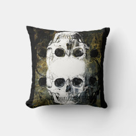 3 Skulls Graffiti クッション