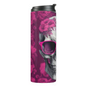 3Dスカルと明るい赤紫色フローラデザイン&サングラス タンブラー (回転左)