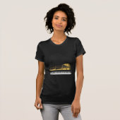 3Dモデル:ブラック·グランド·ピアノ: Tシャツ (正面フル)