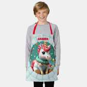 3Dユニコーンクリスマスパーソナライズされたキッズ エプロン (着用した状態)