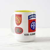 3D BN. (ABN)の319TH野戦砲兵のマグ ツートーンマグカップ (正面左)