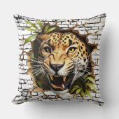 3D Leopard Wall Break Art – Realistic Safari クッション (正面)