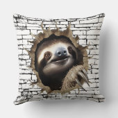 3D Sloth Wall Break Art – Realistic Safari クッション (裏面)