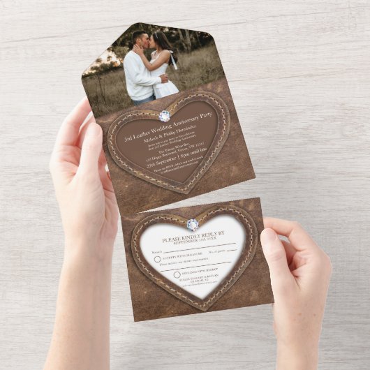 3rdレザー結婚の記念日ノーエンベロープフォト オールインワン招待状 (貼ってはがせる)