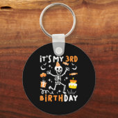 3rd birthday kids funny skeleton 3rd boo day キーホルダー (正面)