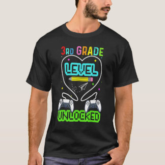 3rd Grade Level Unlocked First Day Back To School  Tシャツ