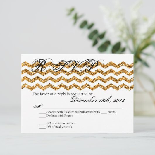 3x5 R.S.V.P.の応答カード金ゴールドのグリッターのシェブロンのストリップ 出欠カード (スタンド正面)