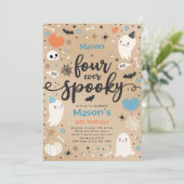 4つのかわい不気味ハロウィーン幽霊4th誕生日 招待状 (スタンド正面)