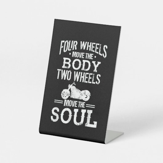 4つのホイールは体を移動2つのホイールは魂を移動 台座サイン (正面)
