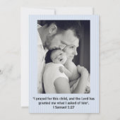 4つの写真のコラージュの青い縞-誕生の発表 案内状 (裏面)