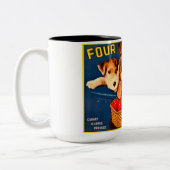 4つの友人ヴィンテージトマトクレートラベルドッグ ツートーンマグカップ (左)