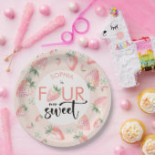 4つの常に甘いイチゴの子供の誕生日 ペーパープレート (パーティー)