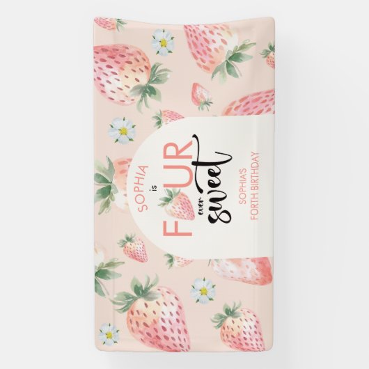 4つの常に甘いイチゴの子供の誕生日 横断幕 (縦)