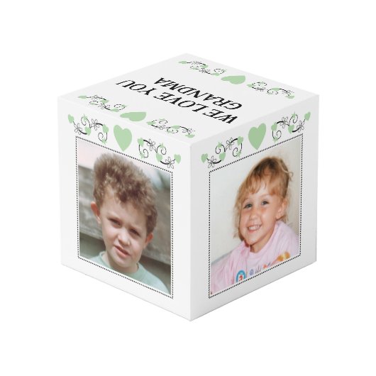 4つの画像を追加する私たちはおばあちゃんの緑を愛する フォトキューブ (裏面アングル)